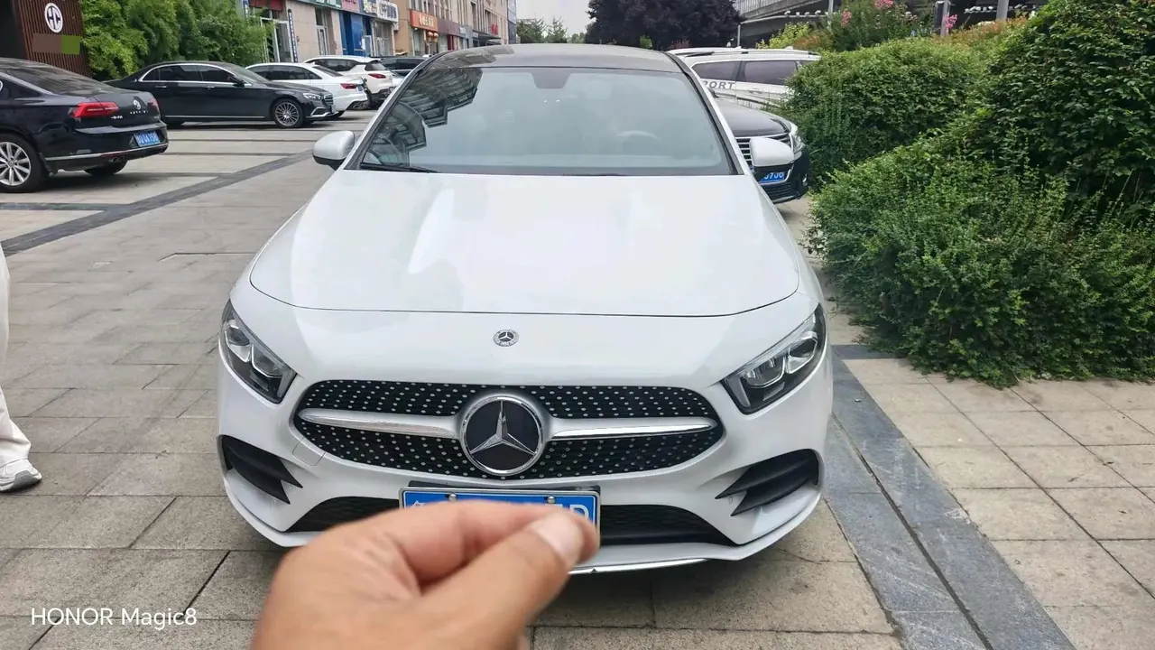 Mercedes Benz A- Class 2020 model facelift A 200 L Sport Sedan Luxury Edition 2