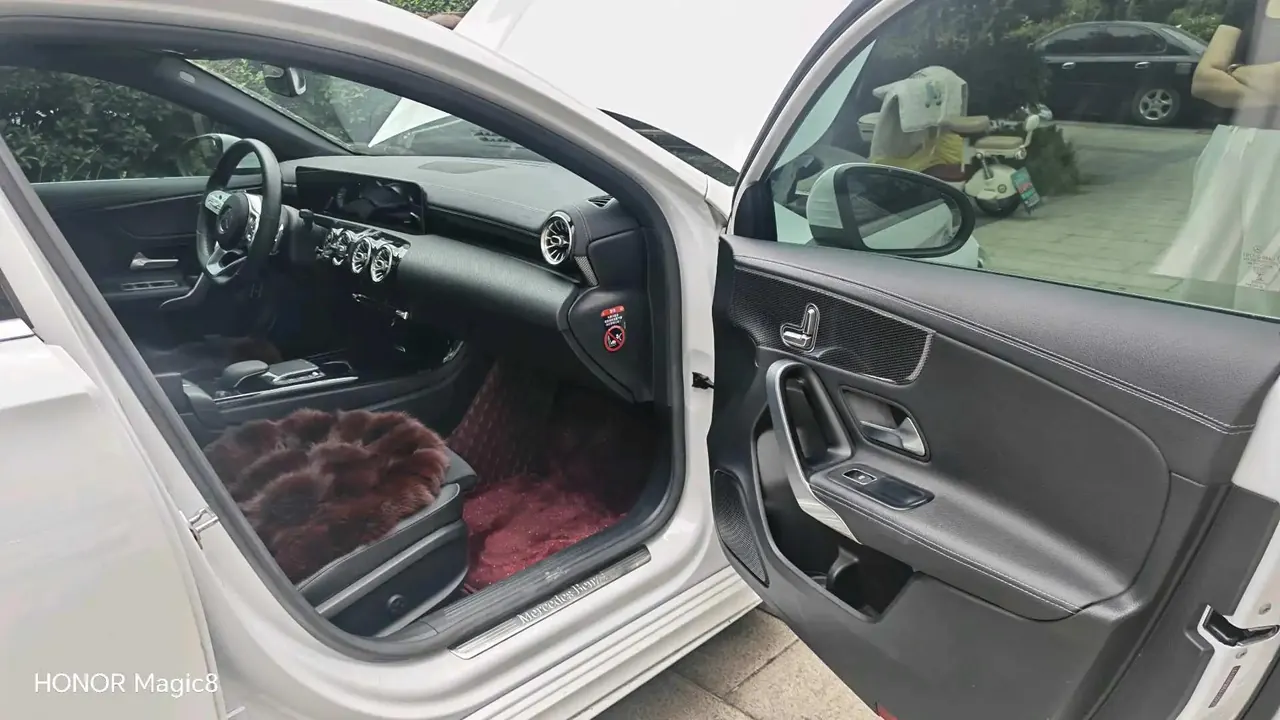 Mercedes Benz A- Class 2020 model facelift A 200 L Sport Sedan Luxury Edition 6