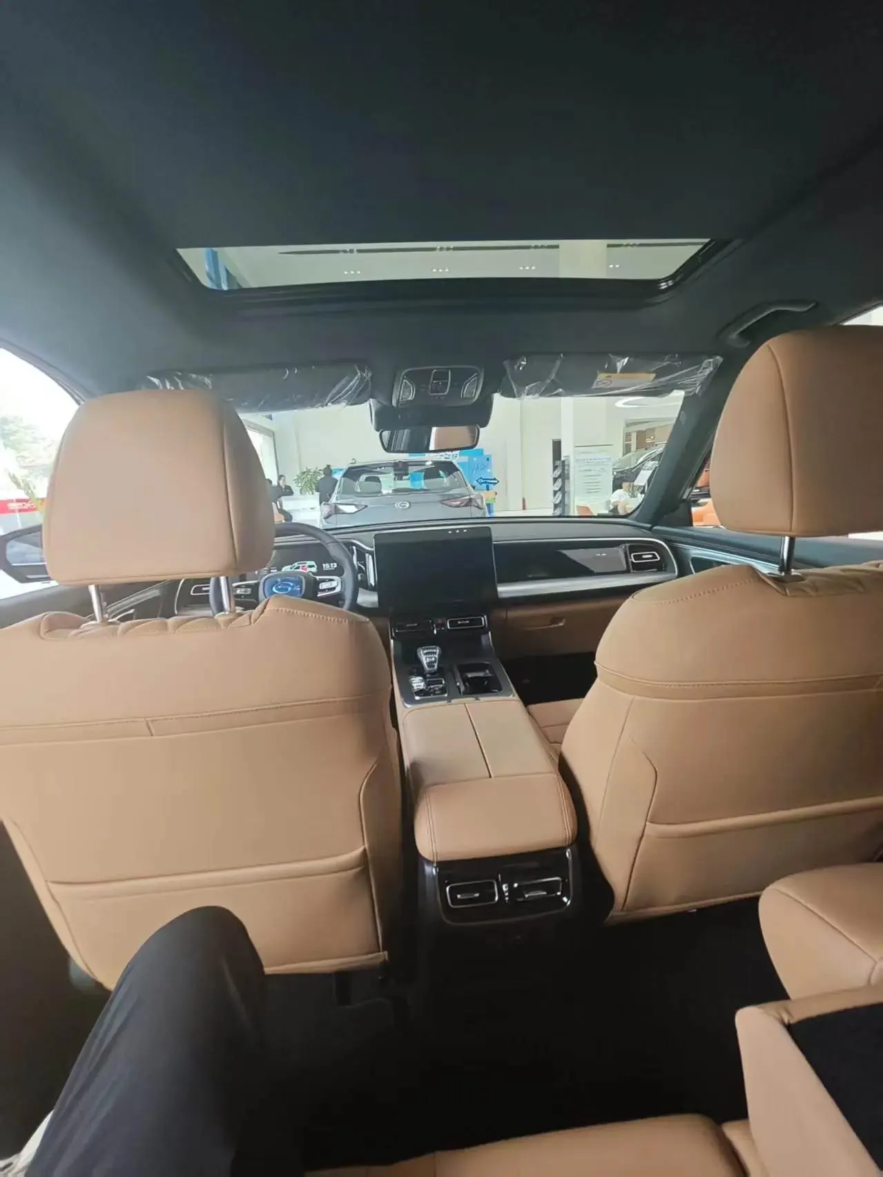 GAC Trumpchi 2025 GS8 2.0T GDI Flagship Series, Two-Wheel Drive Luxury 5-Seater, Automatic Transmission 4