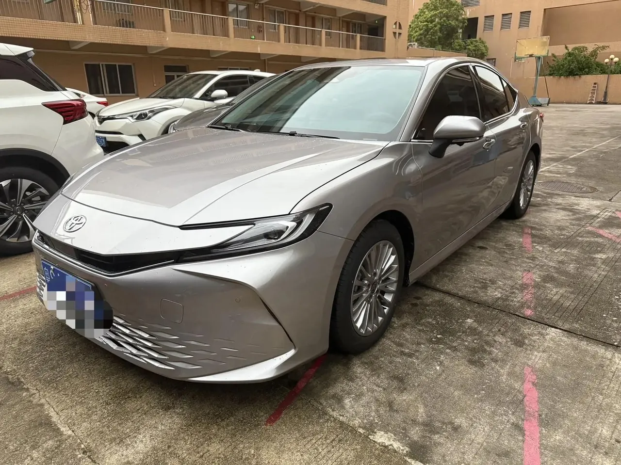 Open image lightbox: Toyota 2026 Camry 2.0GVP Stepless Deluxe Edition Automatic Transmission