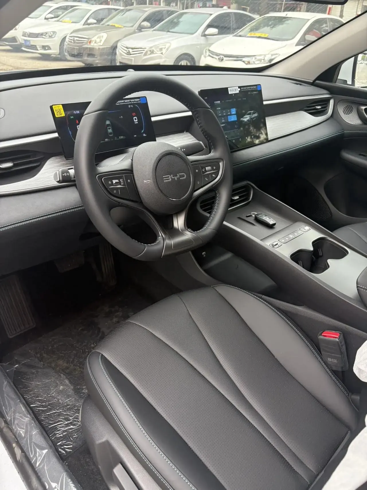 Seal 05 DM-i 2026 DM-i 128KM luxury model 3