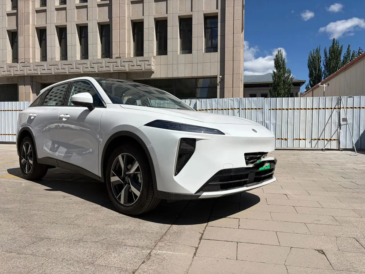 Venucia 2025 Large V DD-i Super Hybrid 1.5T 150km Killer Whale Yueyou Edition Automatic Gear 2