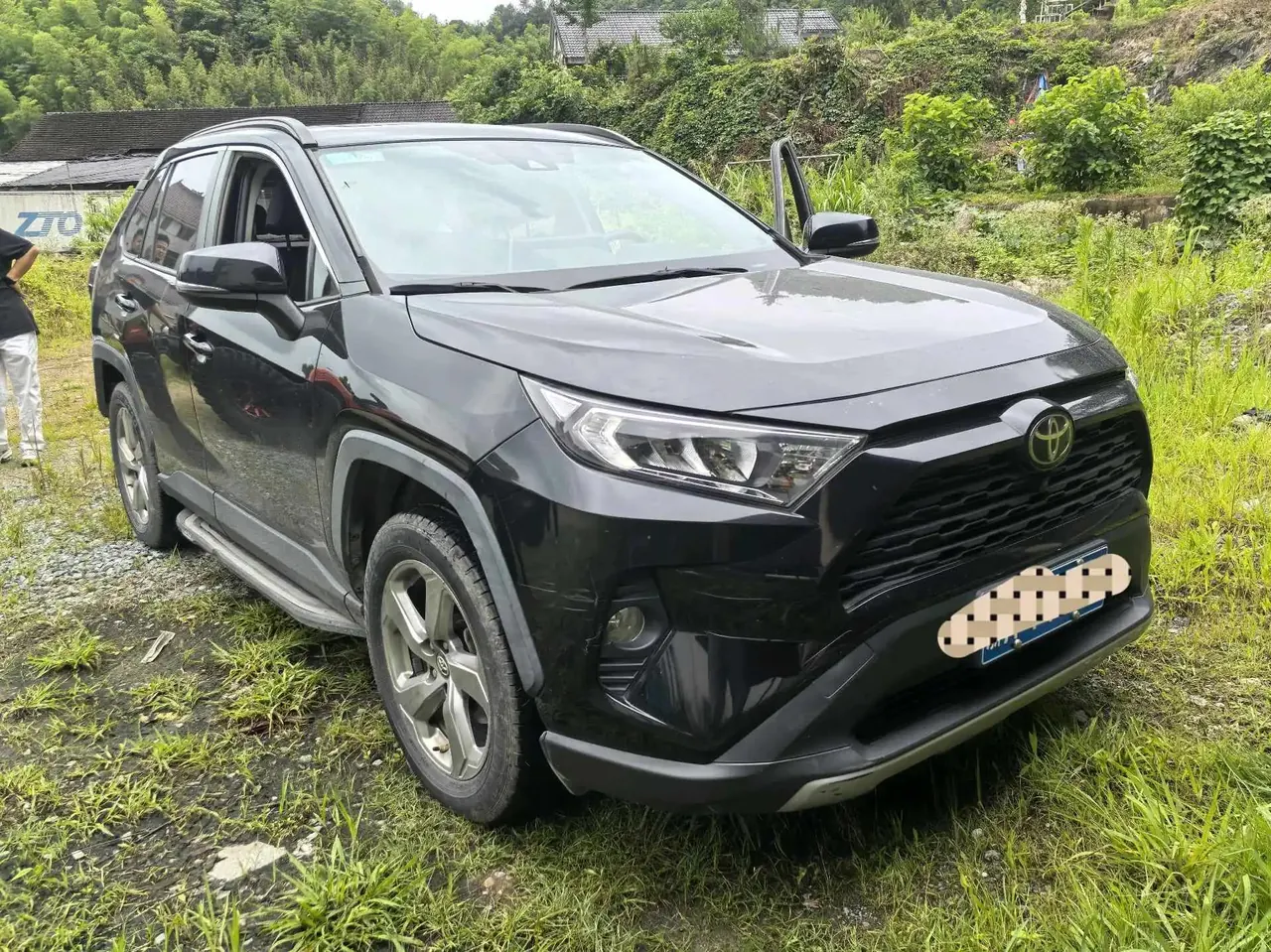 RAV4 Rongfang 2020 2.0L CVT Front-Wheel-Drive Fashion PLUS Edition 3
