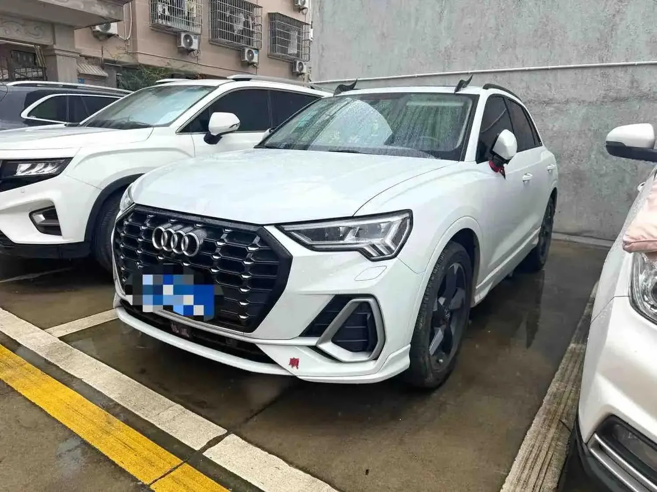 Open image lightbox: Audi Q3 2020 35 TFSI Fashion Dynamic