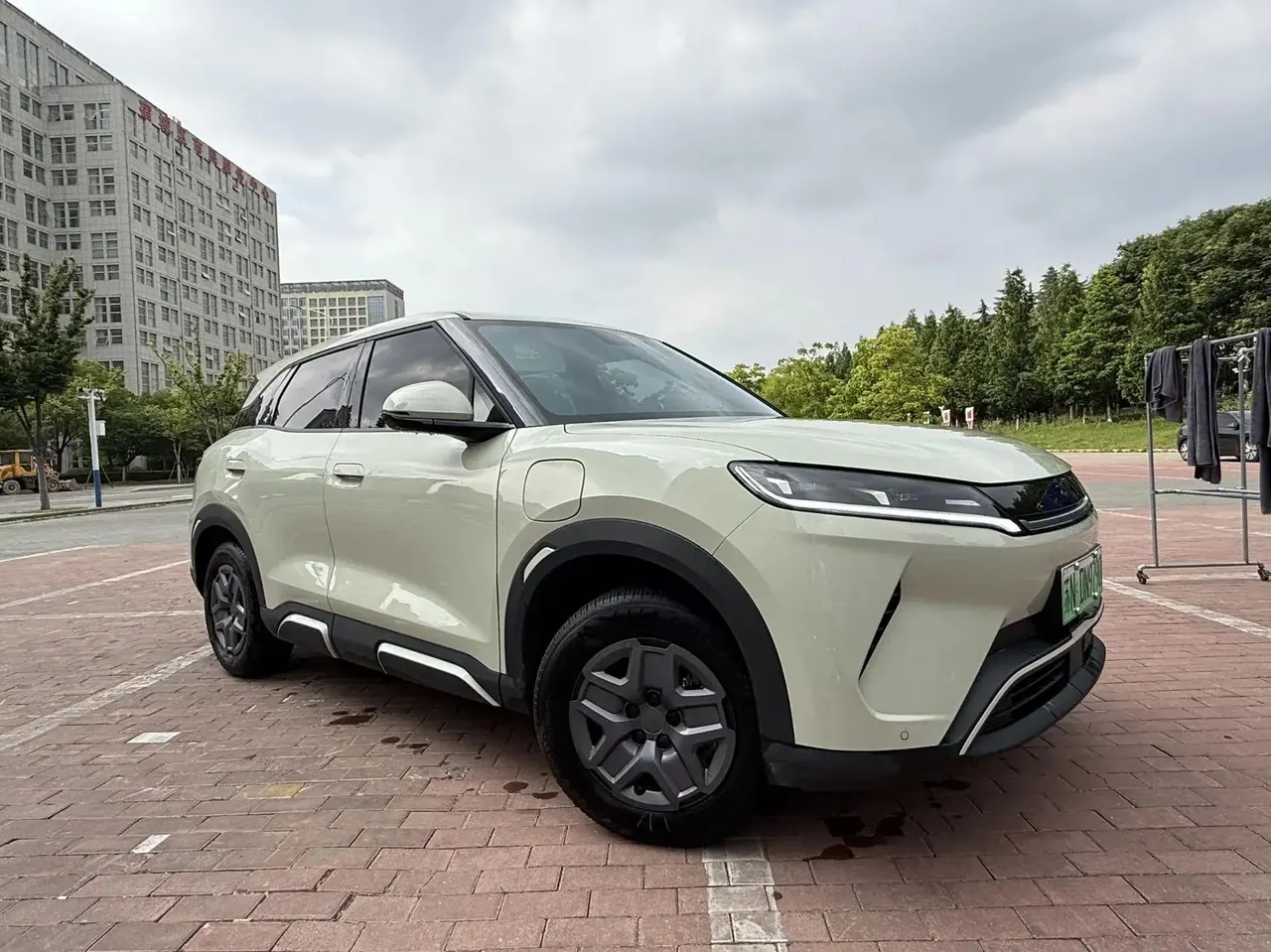 BYD 2025 Yuan UP 301KM Pilot Automatic Gear 3