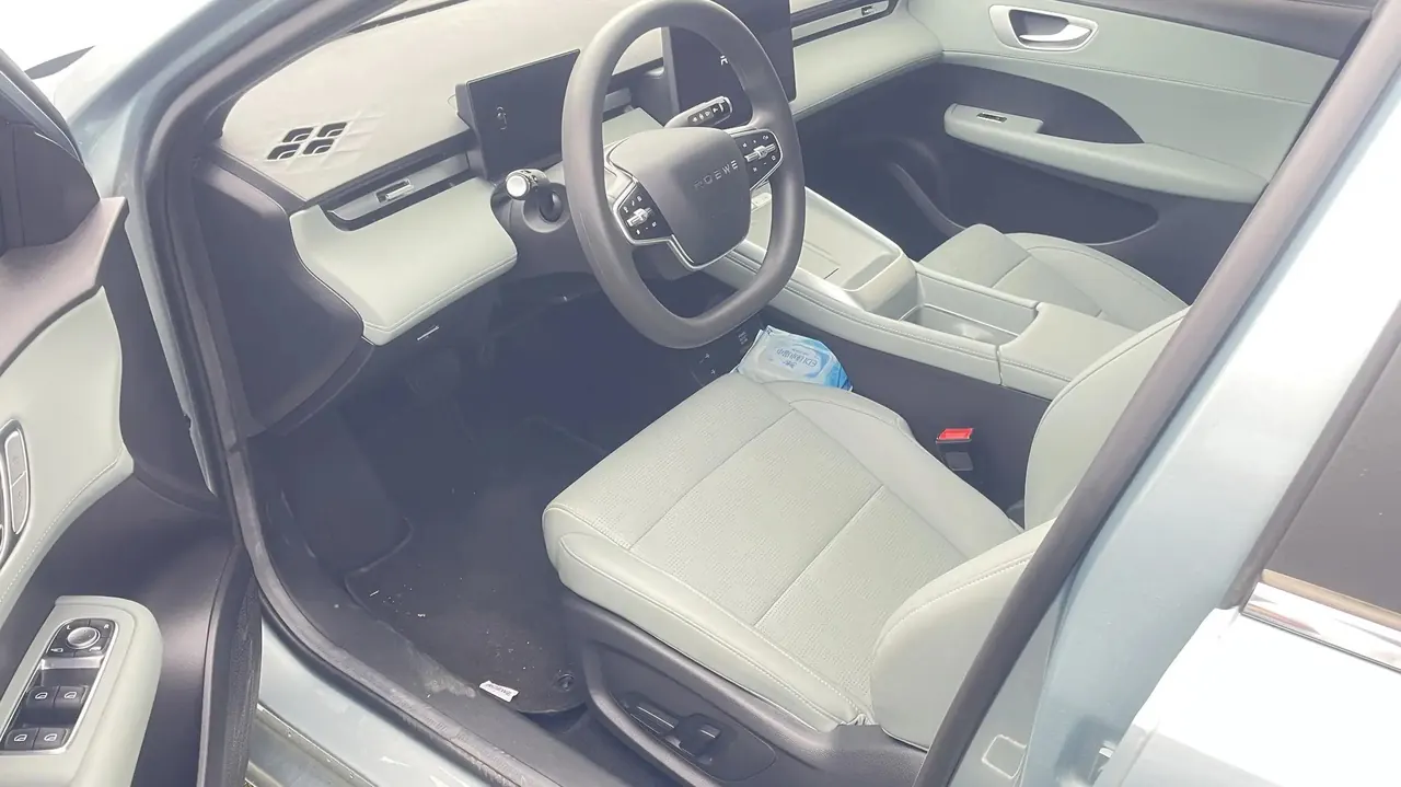 Roewe 2025 D 6 520km Smart Edition Automatic Gear 3