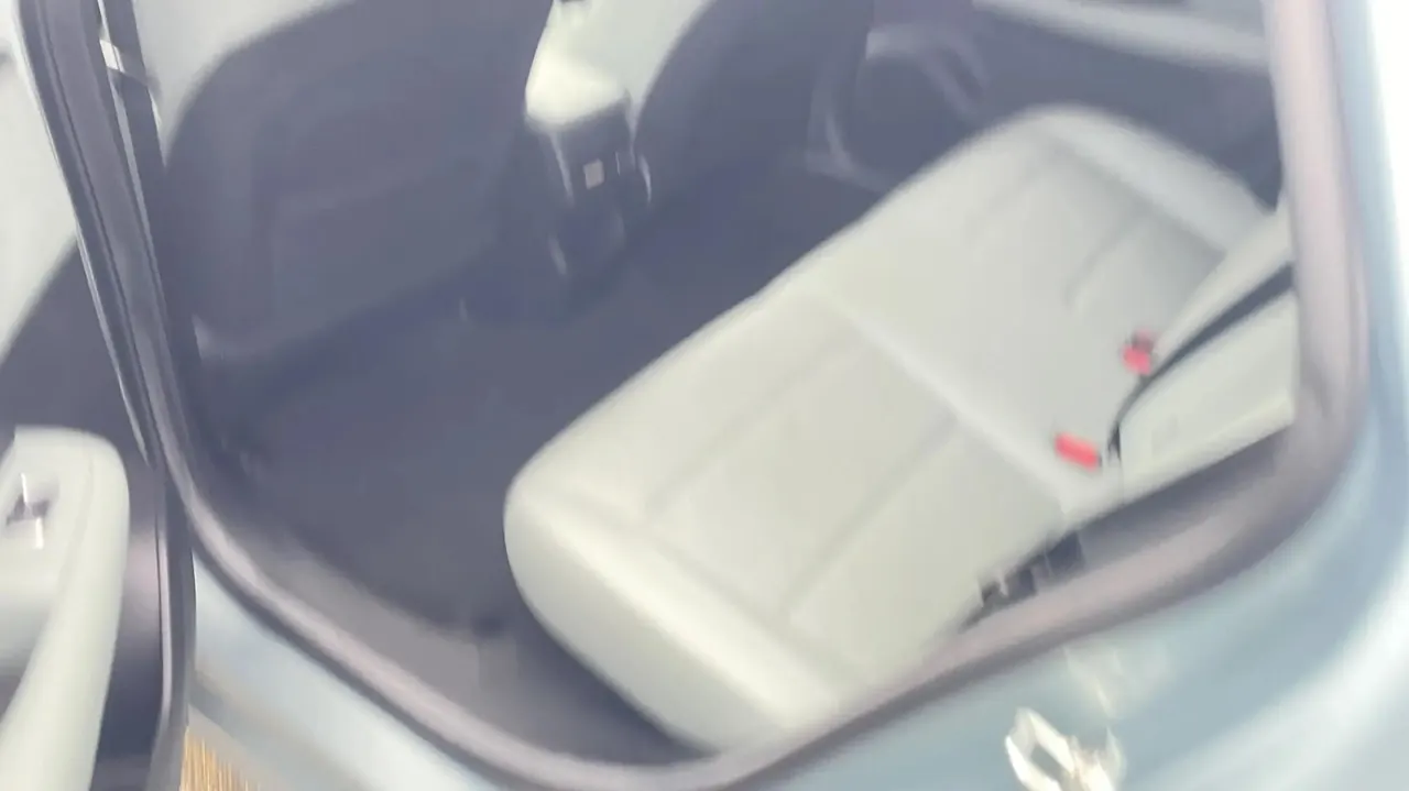Roewe 2025 D 6 520km Smart Edition Automatic Gear 5