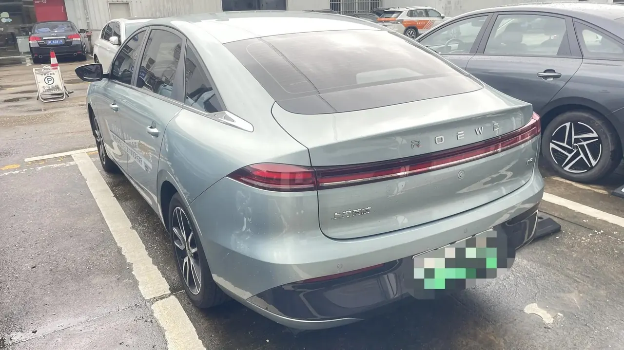 Roewe 2025 D 6 520km Smart Edition Automatic Gear 6
