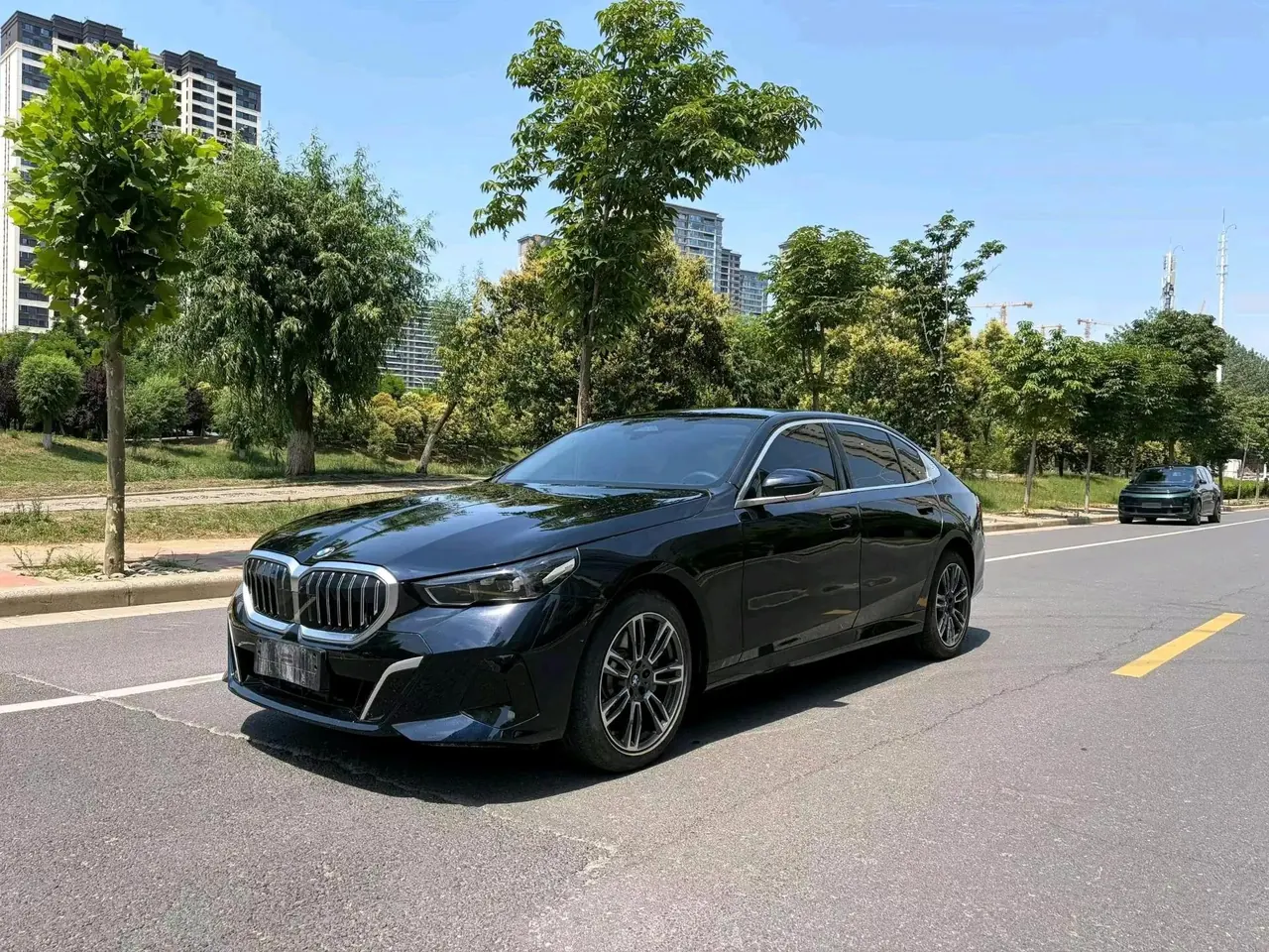Open image lightbox: BMW 5 Series 2025 530Li xDrive 48V 2.0T M Sports Suit Automatic Gear
