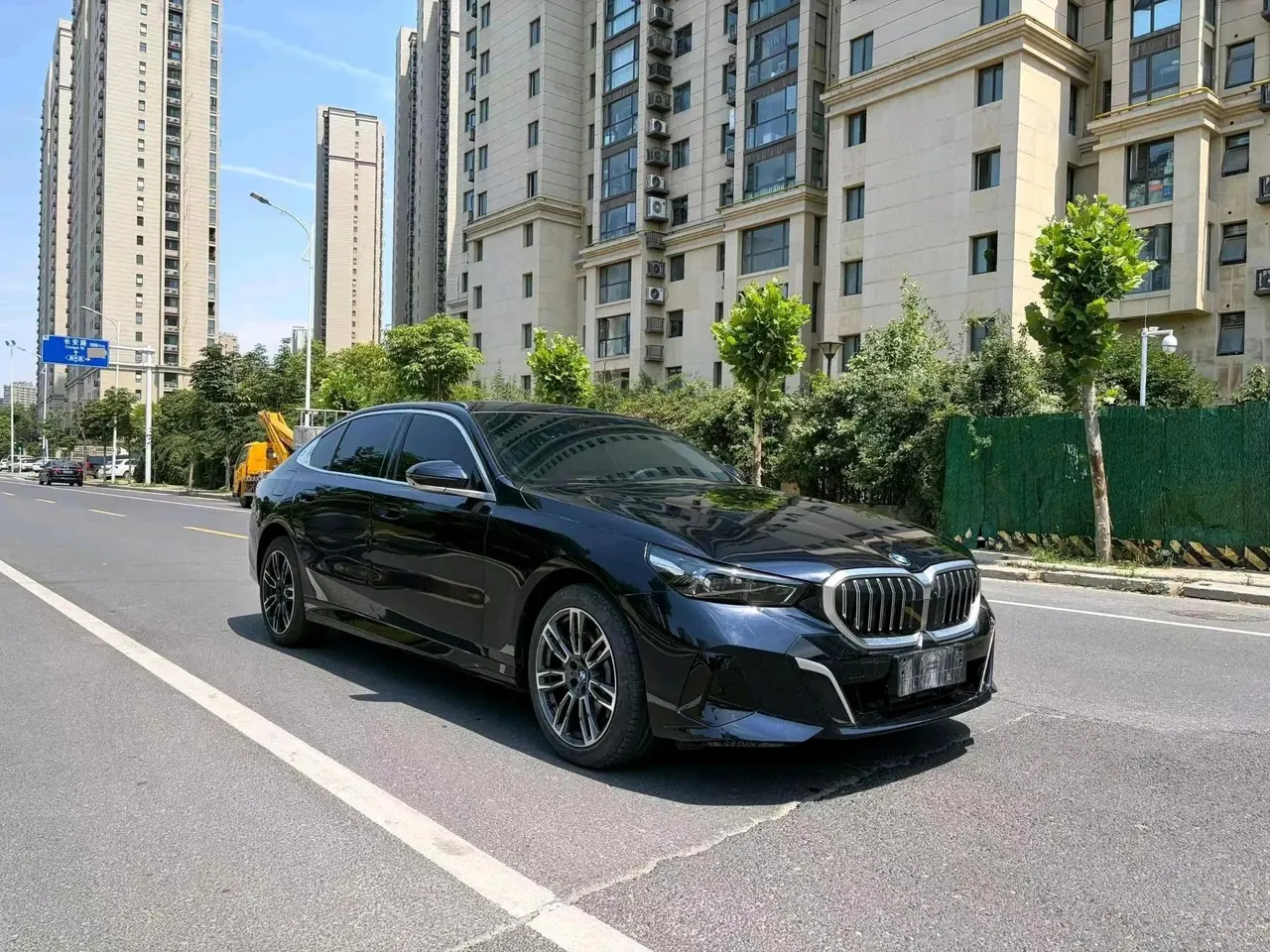 BMW 5 Series 2025 530Li xDrive 48V 2.0T M Sports Suit Automatic Gear 3