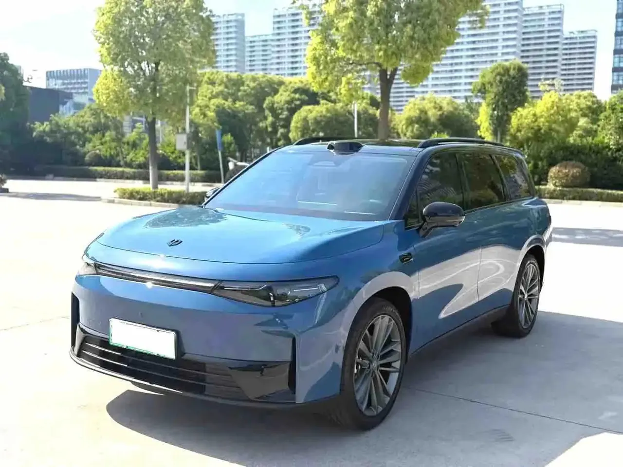 Open image lightbox: Leapmotor C16 2024 Pure Electric 520 Smart Driving Edition