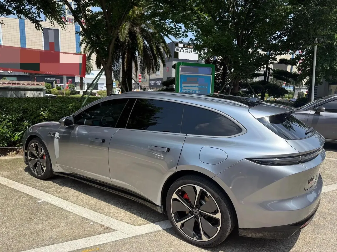 NIO 2025 ET5T Shadow Set Limited Edition 100kWh Touring Automatic 4