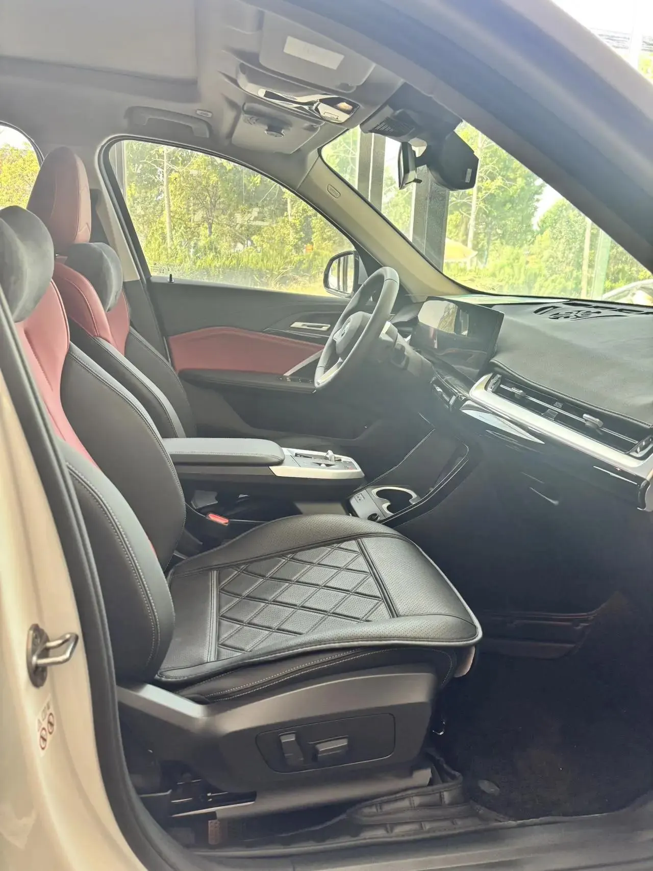 BMW 2024 X1 sDrive25Li 2.0T X Design Package, Automatic Transmission 6