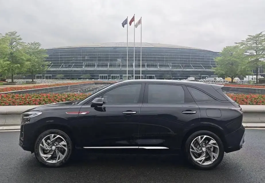 HongQi HS3 New Energy 2024 PHEV 3