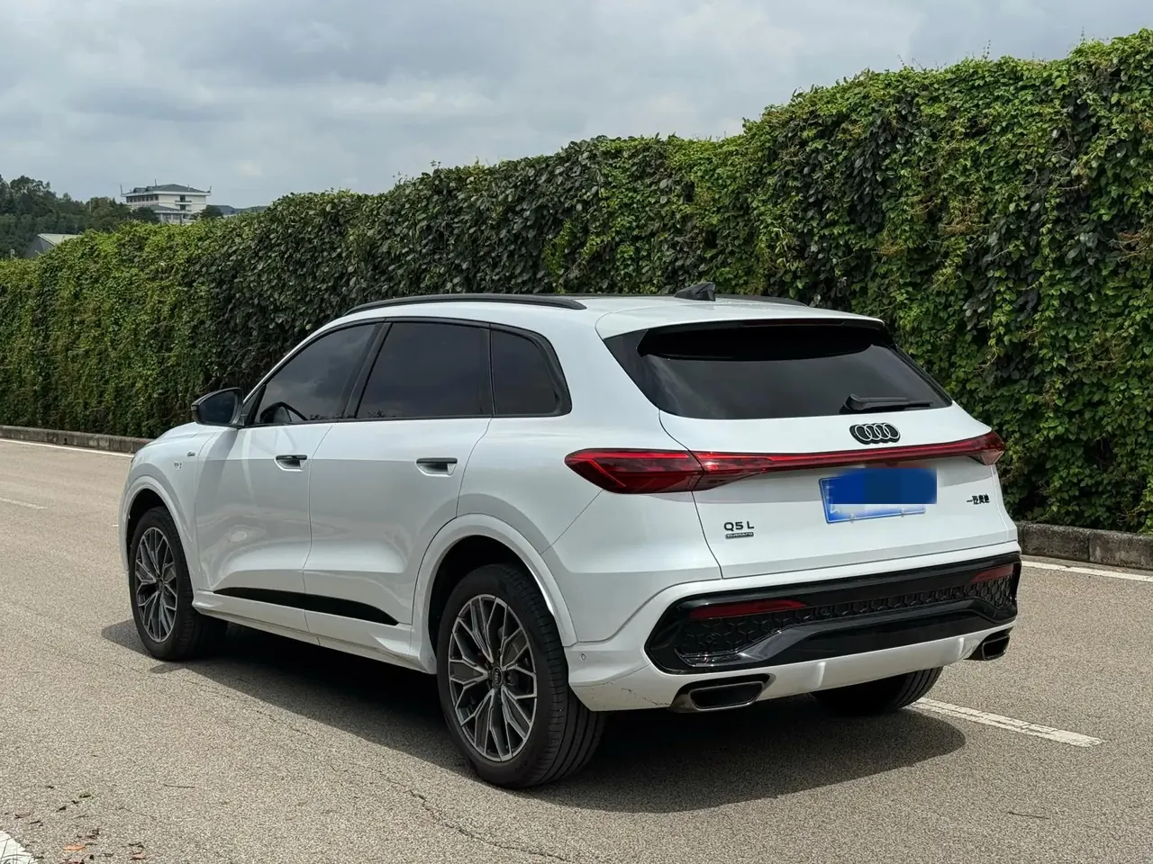 Audi 2026 Q5L 20 T 10 million users exclusive version of automatic gear 3