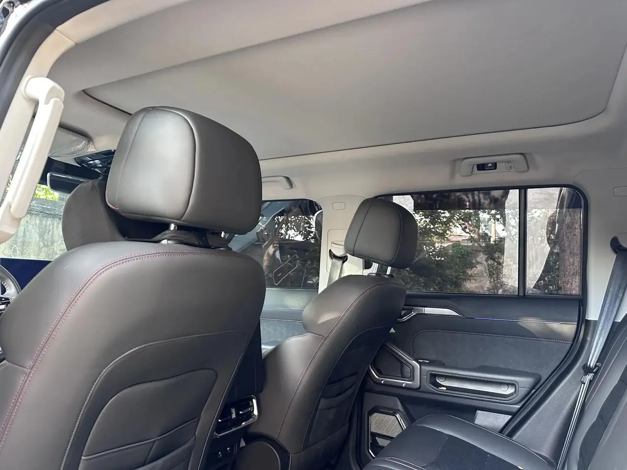 Jetour Traveler 2023 2.0T Four-wheel Drive Through PRO 5