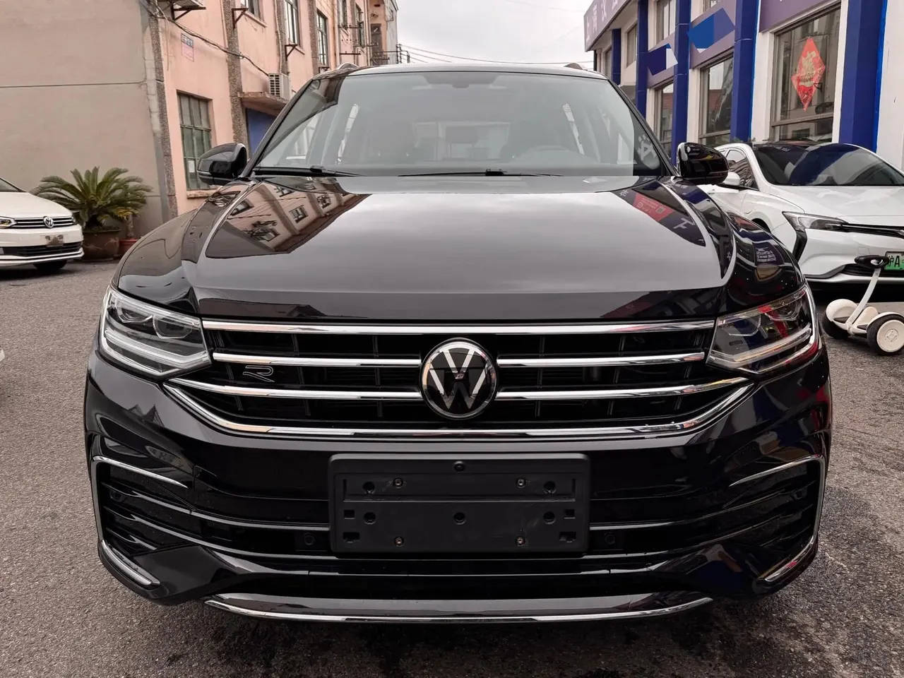 Volkswagen 2024 Tiguan L R-Line 2.0TSI 330TSI Two-Drive R-Line Long Yao Edition Automatic Gear 2