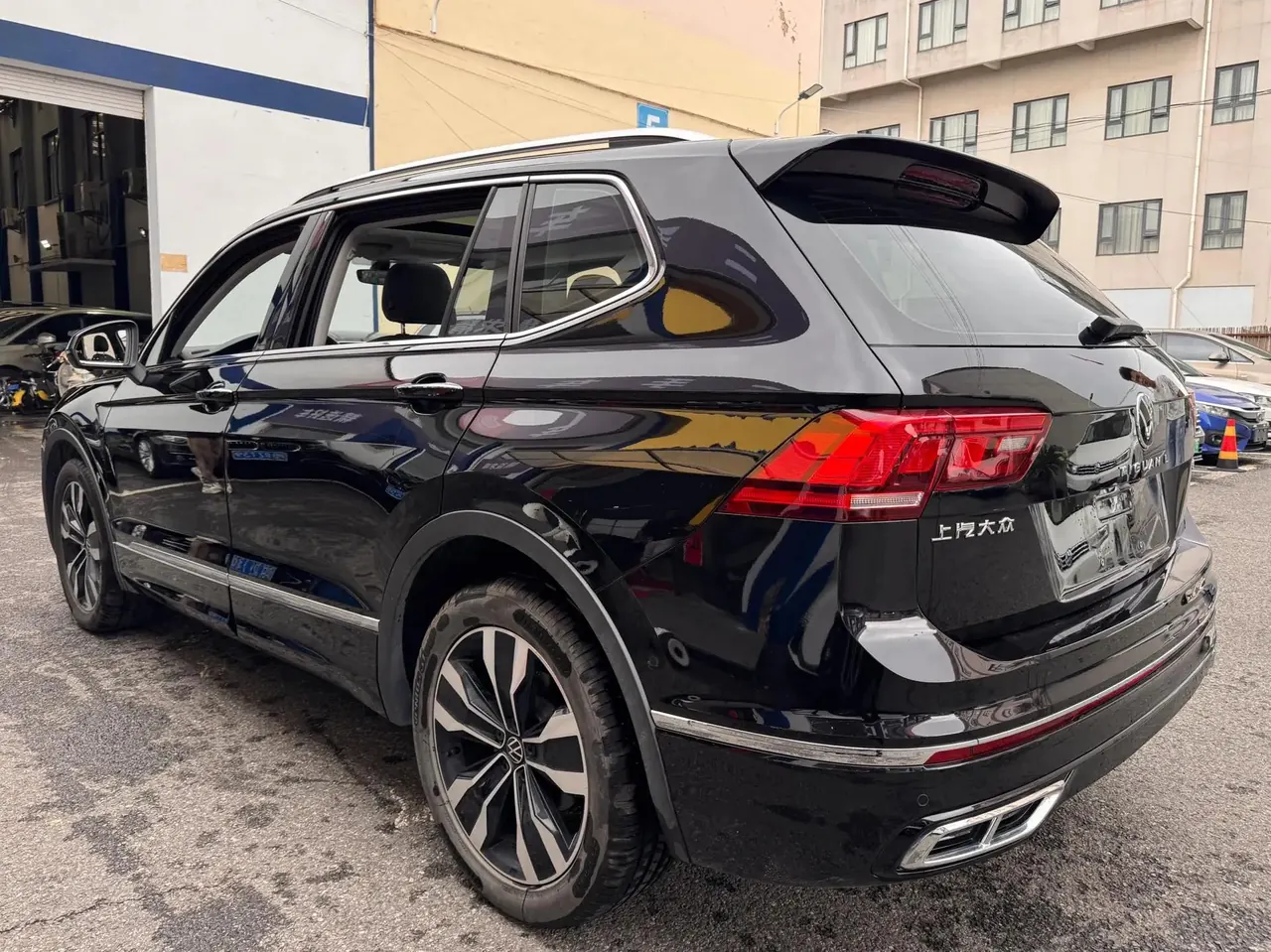 Volkswagen 2024 Tiguan L R-Line 2.0TSI 330TSI Two-Drive R-Line Long Yao Edition Automatic Gear 4