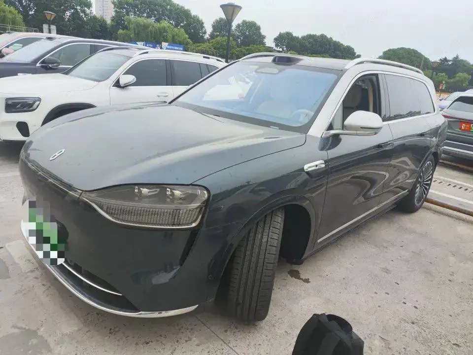Open image lightbox: AITO 2025 Model AITO M9 Range-Extended Ultra Version 52kWh 6-Seater Automatic