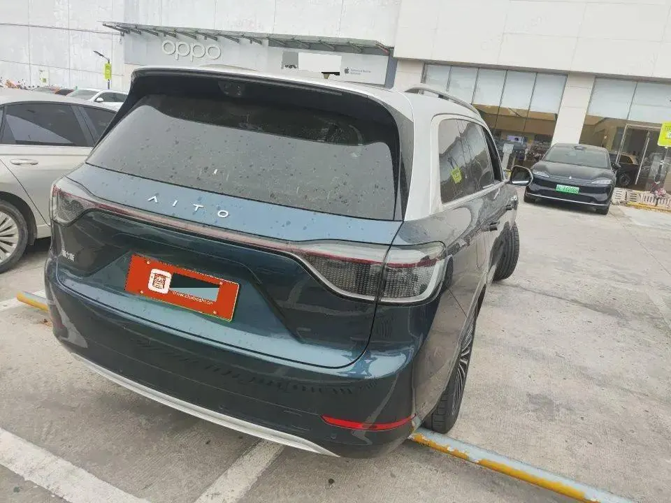 AITO 2025 Model AITO M9 Range-Extended Ultra Version 52kWh 6-Seater Automatic 6