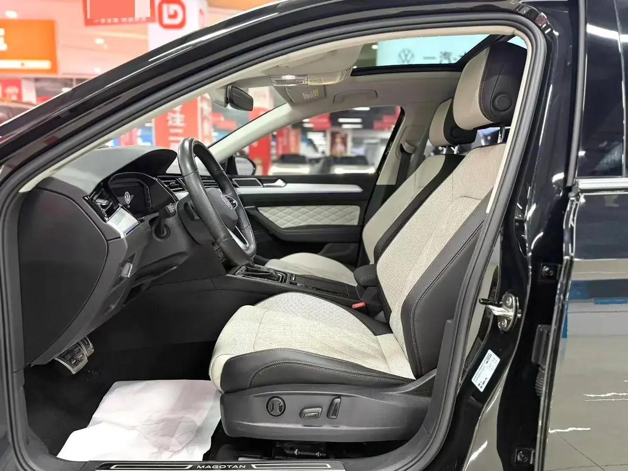 Magotan 2022 330TSI DSG Basic 8
