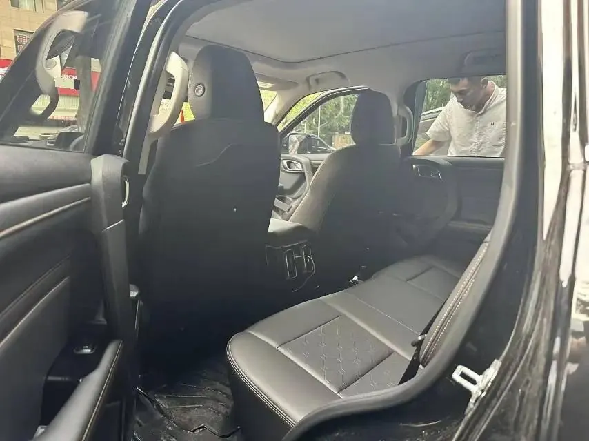 Haval 2024 big dog 2.0T Chinese garden dog version automatic gear 4