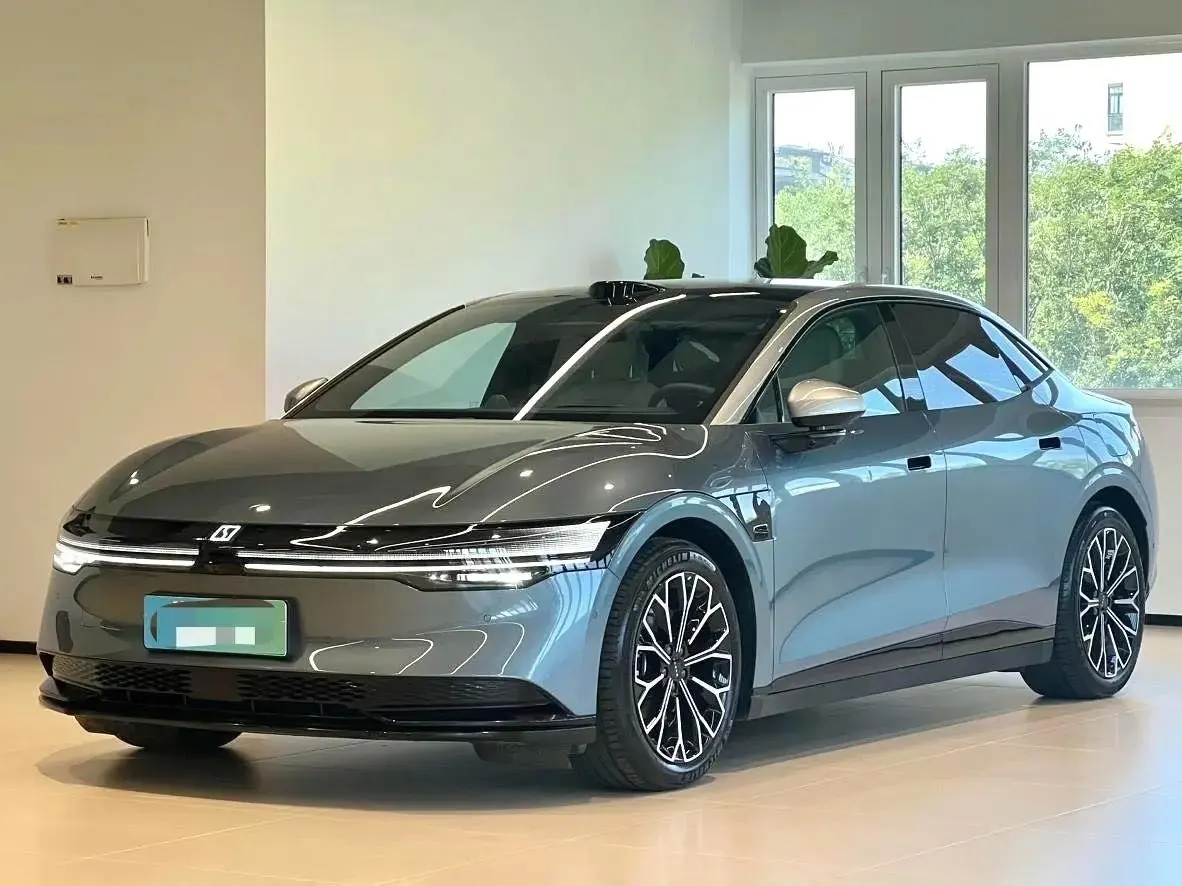 Open image lightbox: Zeekr 2025 Zeekr 007 Long Endurance Rear Drive Smart Driving Edition 100kWh Automatic Transmission