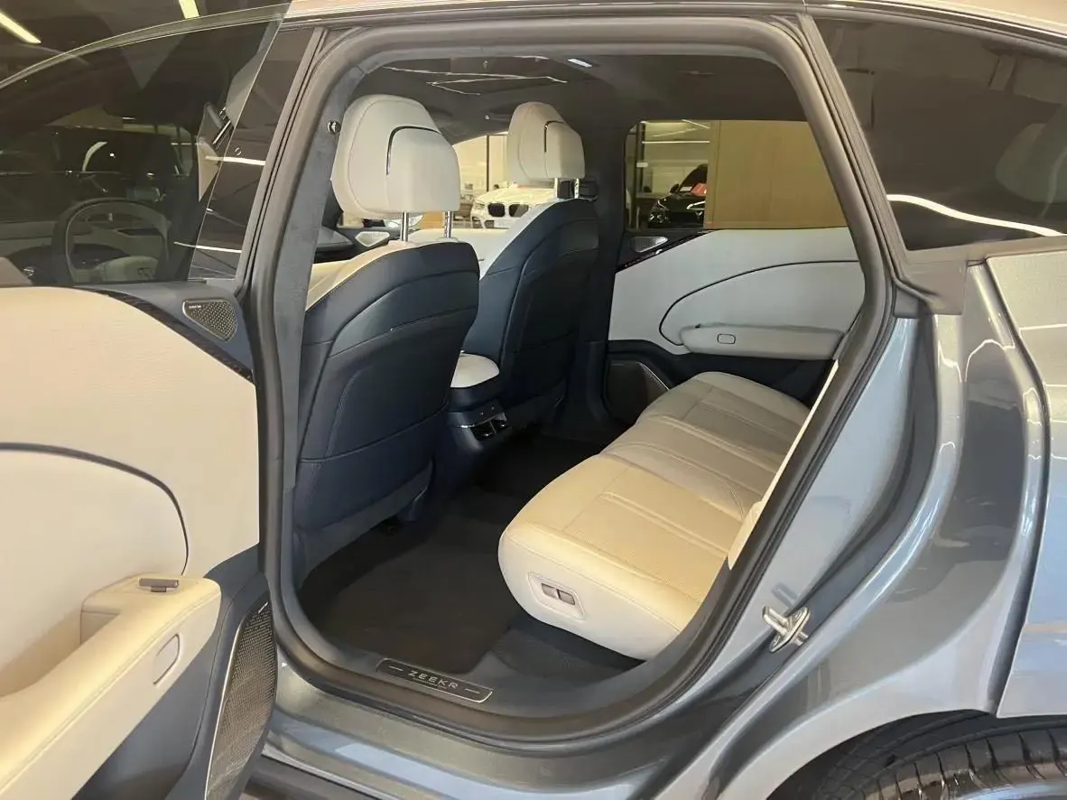 Zeekr 2025 Zeekr 007 Long Endurance Rear Drive Smart Driving Edition 100kWh Automatic Transmission 3
