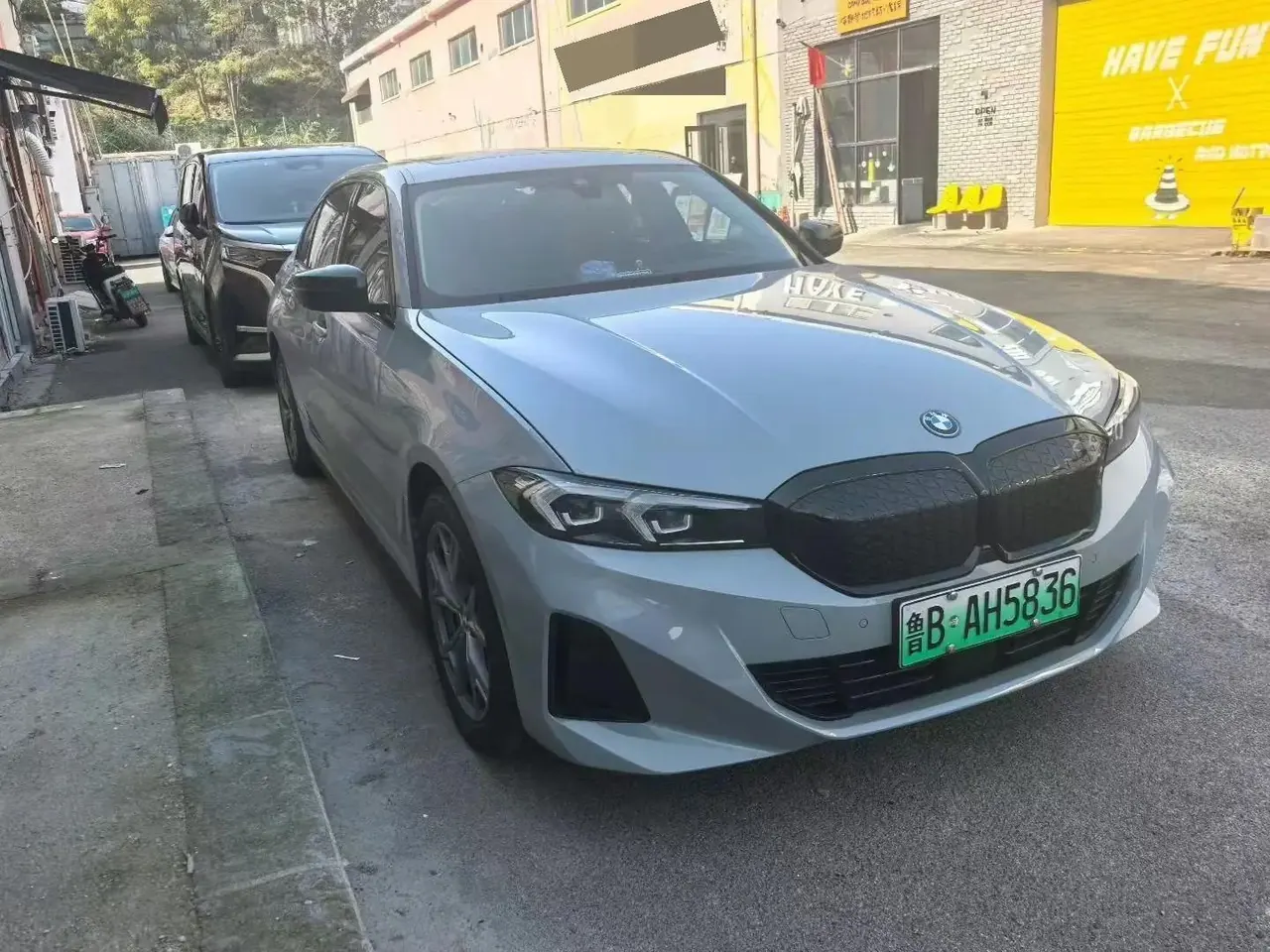 BMW 2024 i3 eDrive 35 L Automatic 3