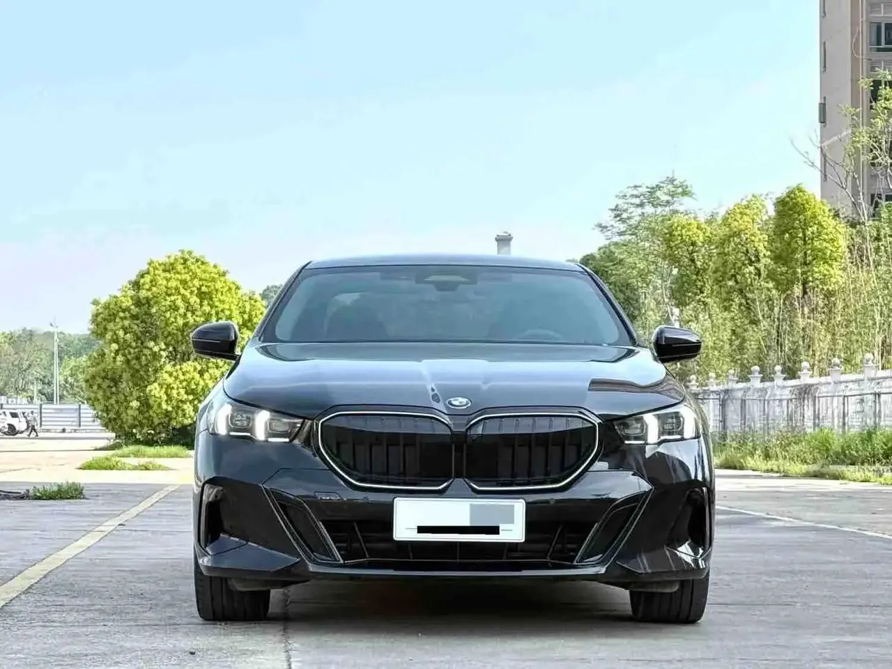 BMW 5 Series 2025 Model 530Li 48V 2.0T Luxury Version M Sport Package Automatic 2