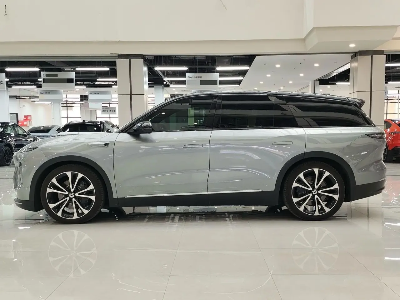 NIO ES8 2024 75kWh Executive Edition 4