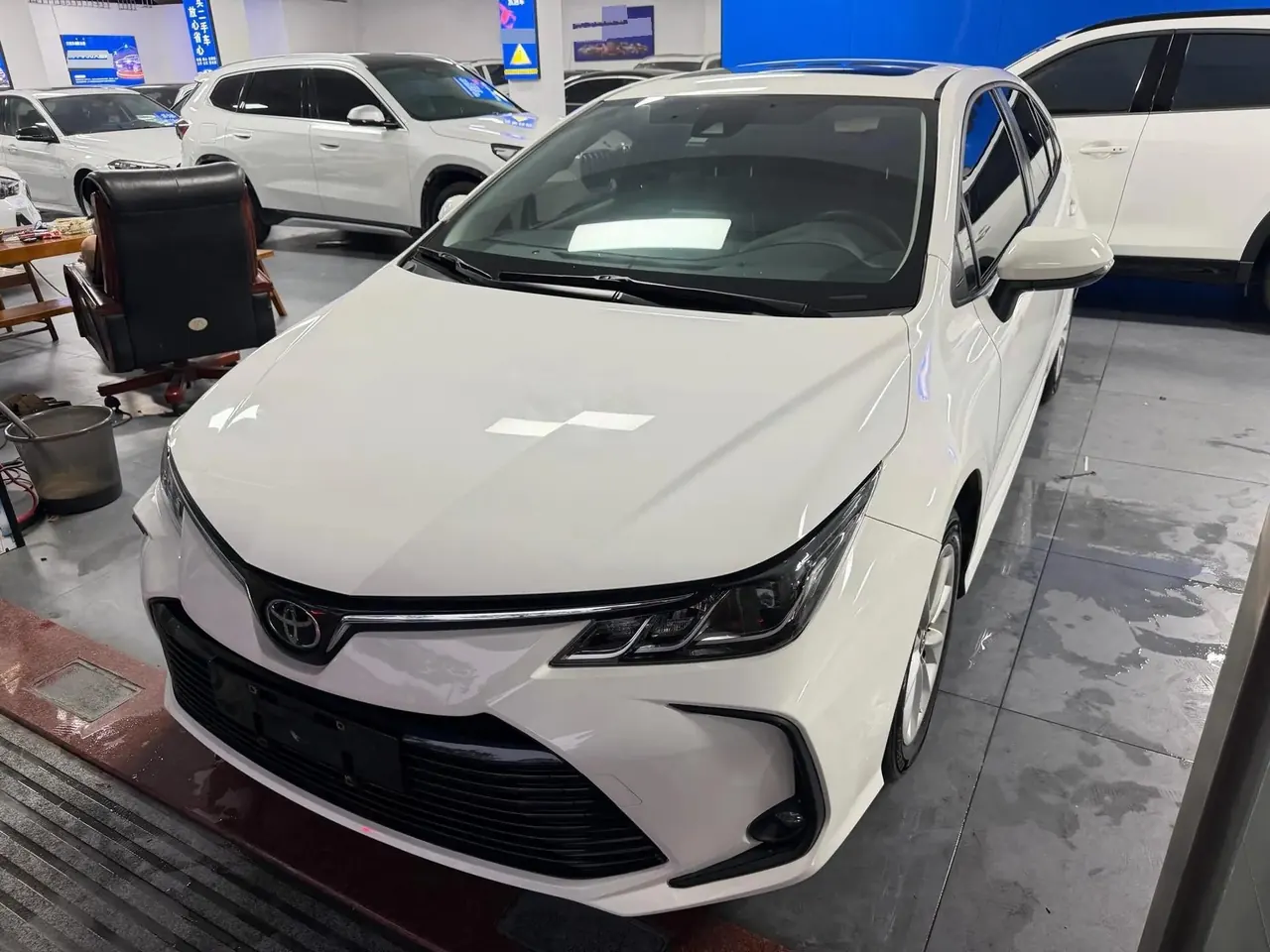 Открыть галерею: Corolla 2022 1.2T S-CVT Pioneer PLUS Edition