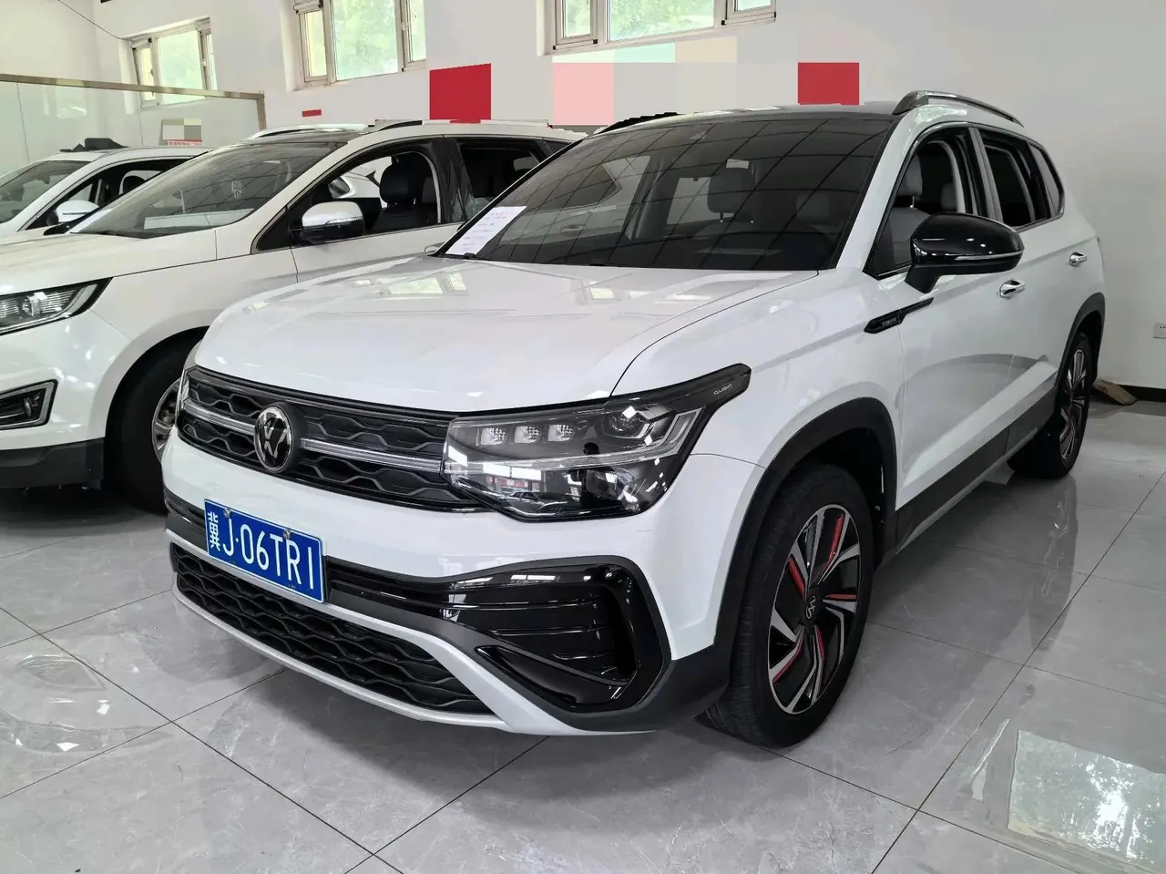 Open image lightbox: Volkswagen 2024 Tuyue 1.5TSI 300TSI Two-Drive Full Moon Edition Automatic Gear