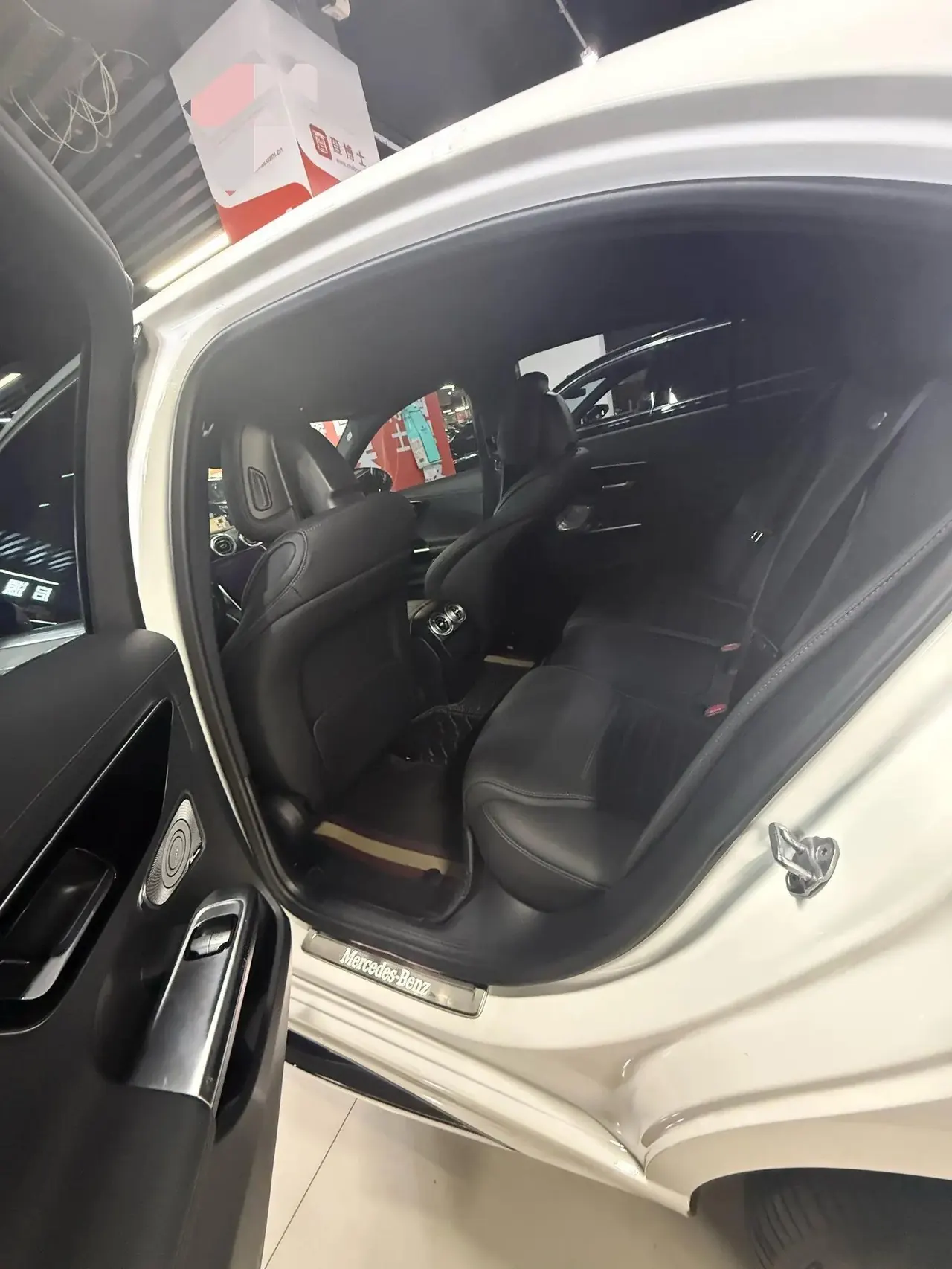 Mercedes Benz Class C 2023 C 260 L Sports Edition 4MATIC 5