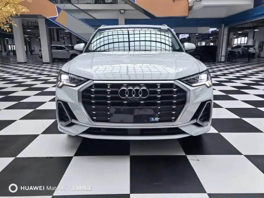 Audi Q3 2022 35 TFSI Enterprising Dynamic 3