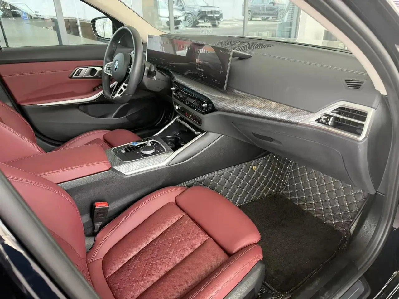 BMW 2025 i3 eDrive 40 L obsidian night suit automatic gear 2