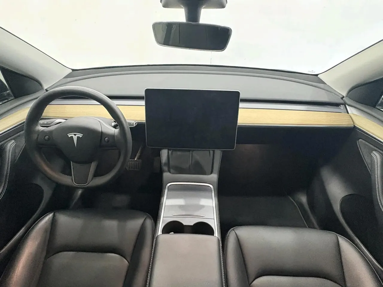 2022 Model Y Refreshed Rear-Wheel-Drive Version 3