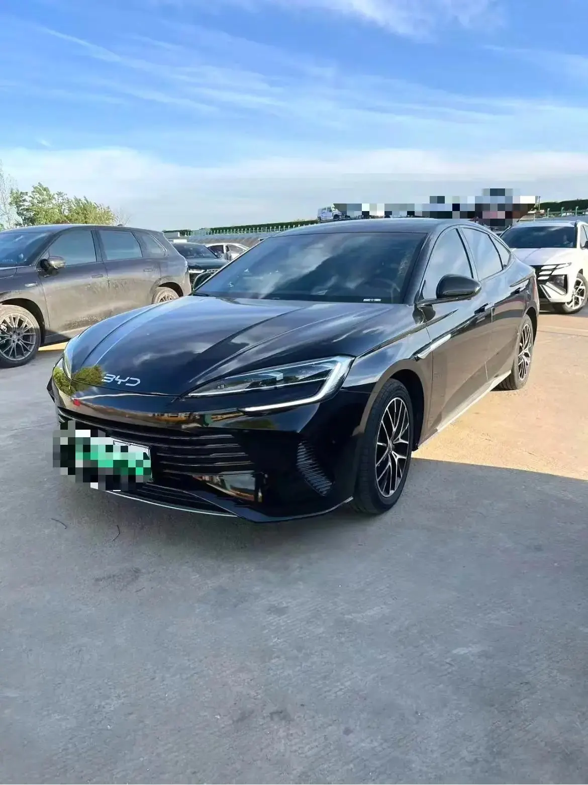 Open image lightbox: BYD 2023 Seal DM-i 1.5T Stepless 121km Flagship Automatic Gear