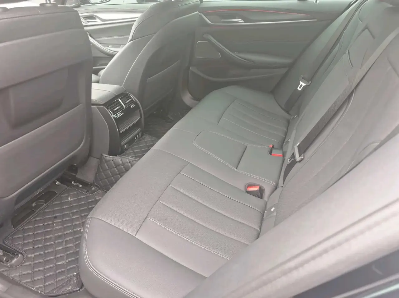 BMW 5 Series (Imported) 2022 to 2 530i M Sports Suit 4