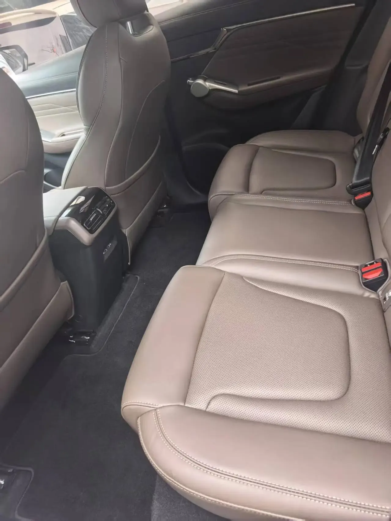 GAC Trumpchi 2024 GS4 MAX 1.5T Flagship Edition, Automatic Transmission 3
