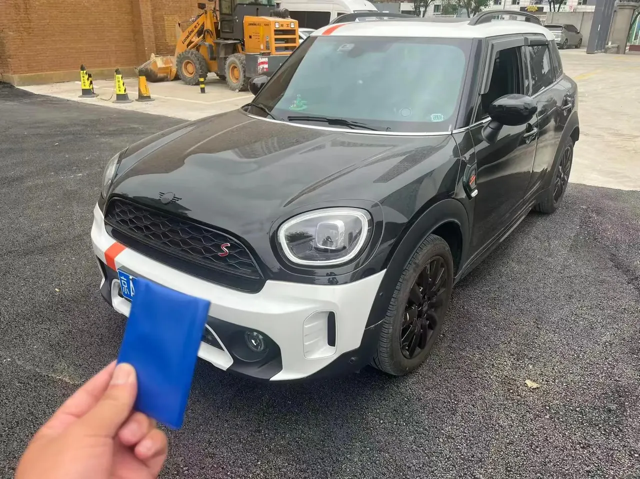 Open image lightbox: 2023 MINI COUNTRYMAN Facelift 2.0T Cooper S ALL4 Blank Space Special Edition