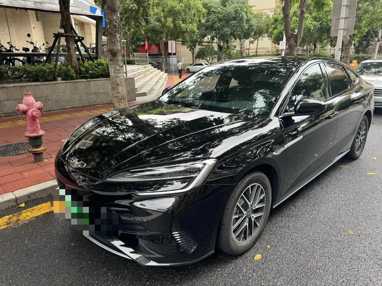 Open image lightbox: BYD 2025 seals 07 DM-i 1.5 stepless 70km elite automatic gear