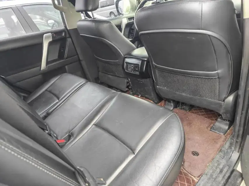 ChangAn UNI-T 2022 1.5T Honorable Model 5