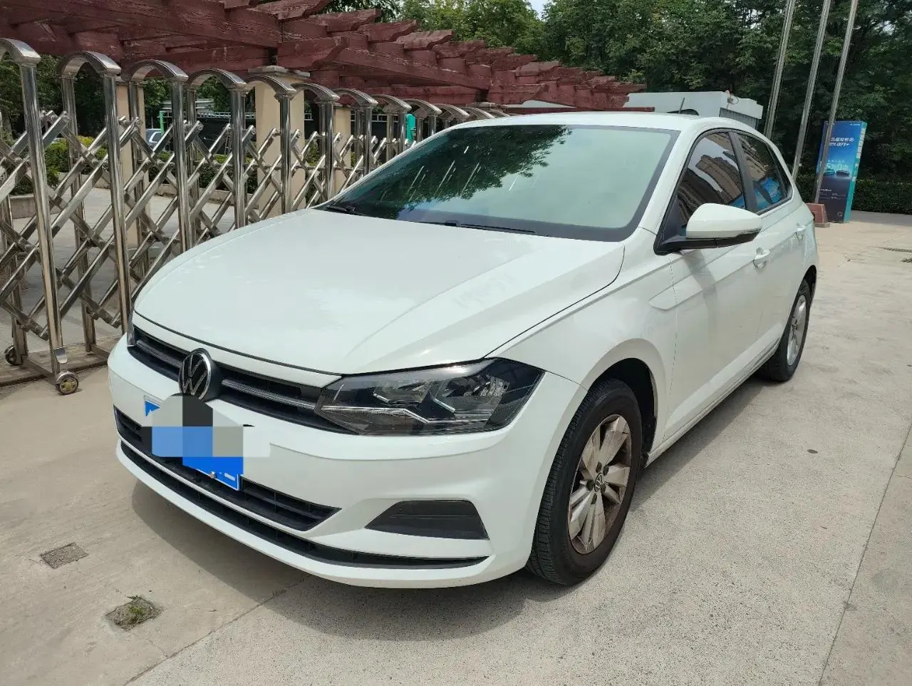 Открыть галерею: Volkswagen 2023 POLO Plus 1.5 Joyful Edition (facelift) Automatic
