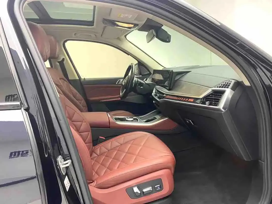 BMW 2023 X5 xDrive30Li 48V 2.0T Luxury Model M Sport Night Edition Automatic 6
