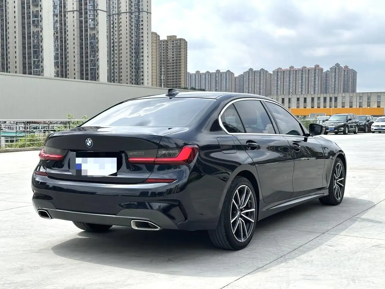 BMW 3 Series 2022 Modified 320Li M Sports Suit 4