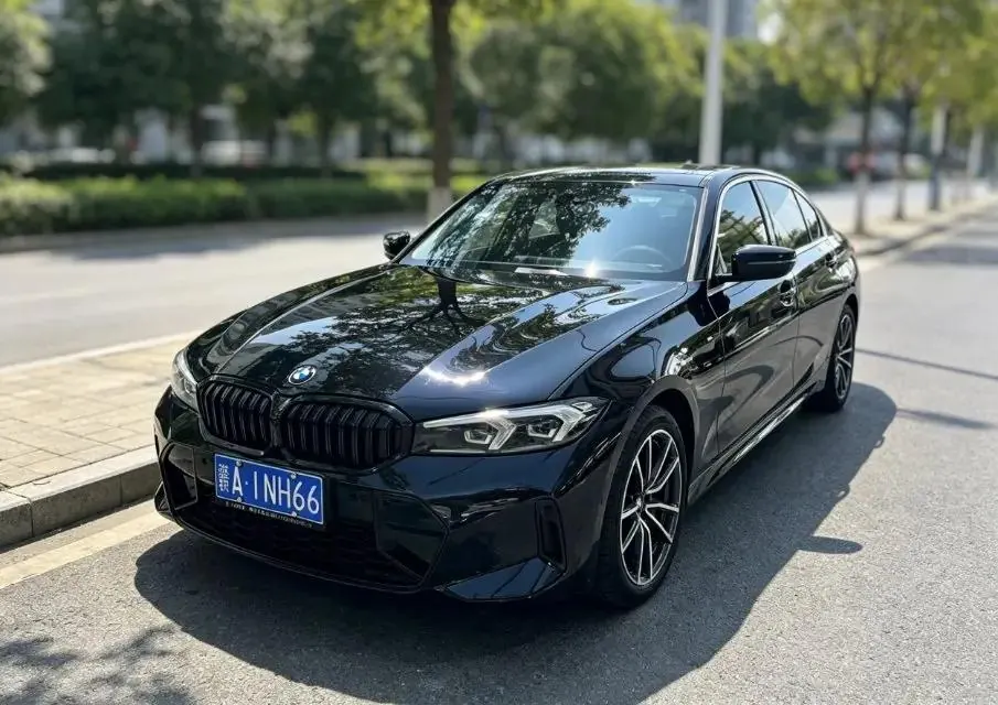 Open image lightbox: BMW 3 Series 2023 model 320Li M Sport Package