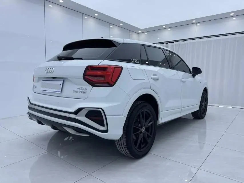 Audi Q2L 2022 model 35 TFSI Progressive Dynamic Edition 4