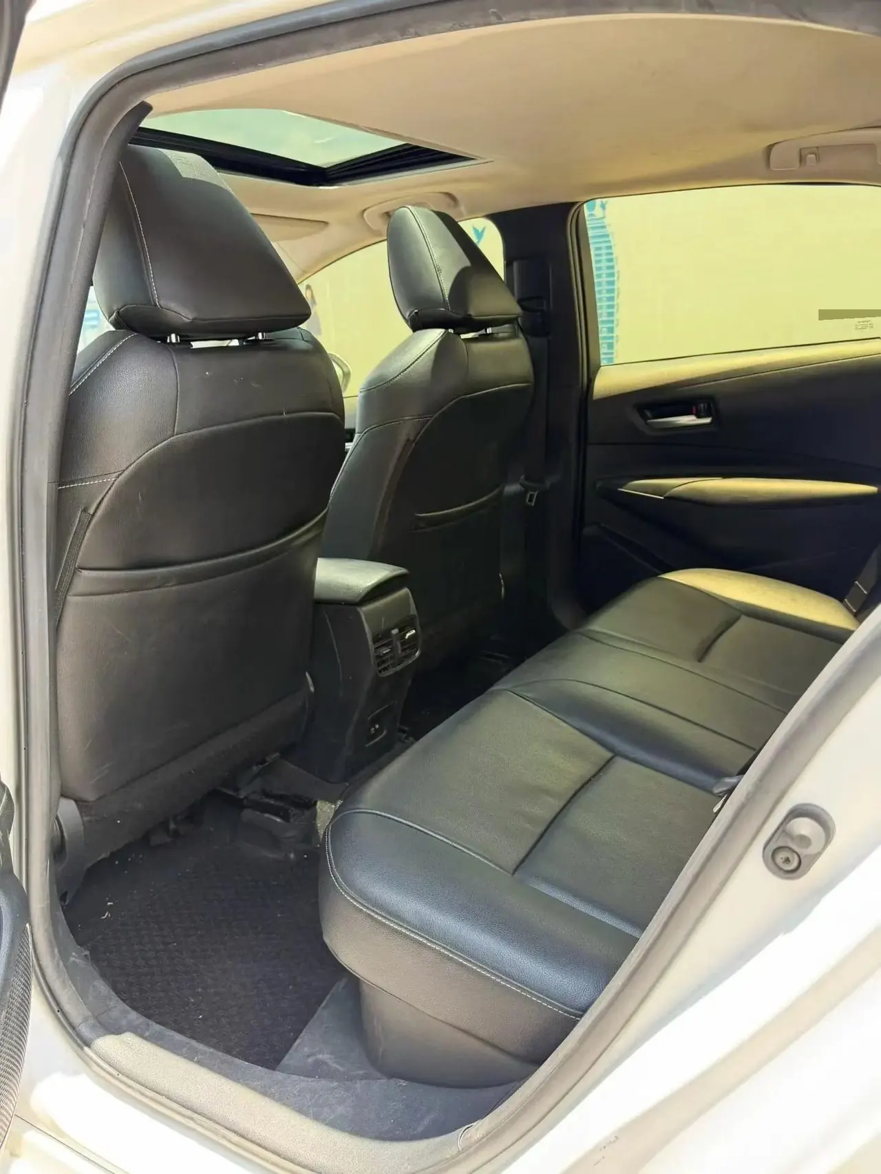 Corolla 2022 Double Engine 1.8L E-CVT Pioneer Edition 6