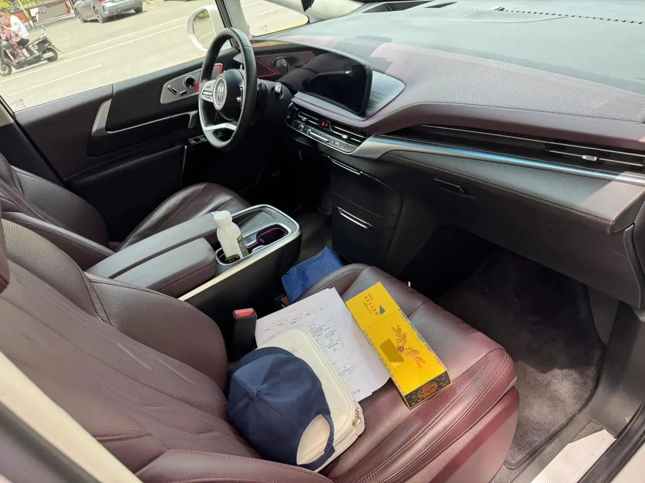 Century 2023 2.0T Six-seat World Edition 2
